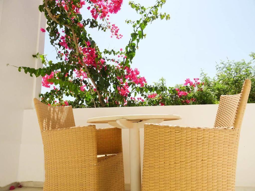 Artemis Hotel Antiparos Town Extérieur photo
